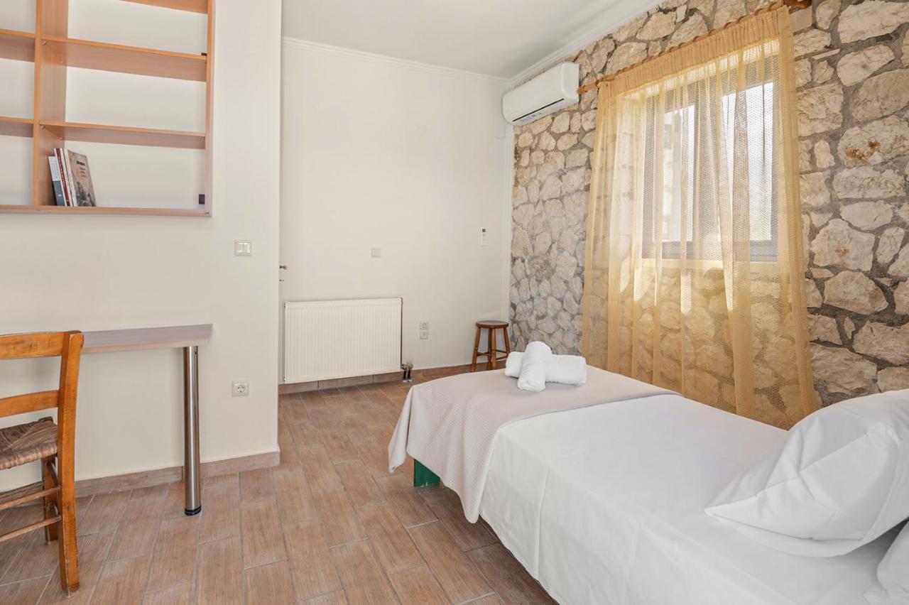 Stone House In Olive Grove - Former Denis Stone Villa 트라페자키 외부 사진